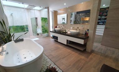 Exclusiva casa campestre en venta ubicada en el sector más exclusivo del Área Metropolitana de Bucaramanga