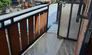 Dijual Ruko lantai 3 mahendradata padangsambian Denpasar Barat.