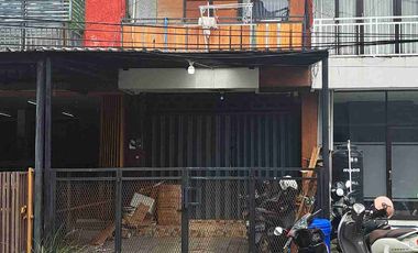 Dijual Ruko lantai 3 mahendradata padangsambian Denpasar Barat.