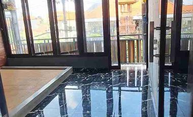 Dijual Ruko lantai 3 mahendradata padangsambian Denpasar Barat.