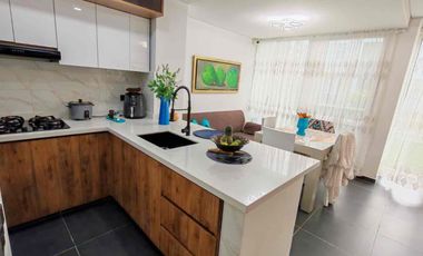 se vende casa - 2 pisos estrato 5-