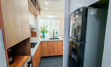 se vende casa - 2 pisos estrato 5-