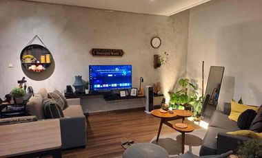 Jual Rumah Green Serpong Bintaro Cluster La Parco Estetik Hadap Selatan Semi Furnish 2 KT