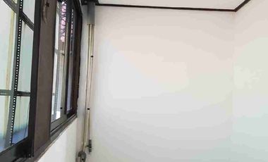 Dikontrakkan Villa di Ubung furnish murah siap huni 2 lantai