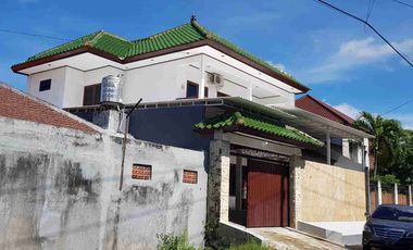 Dikontrakkan Villa di Ubung furnish murah siap huni 2 lantai