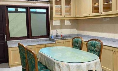 Dikontrakkan Villa di Ubung furnish murah siap huni 2 lantai