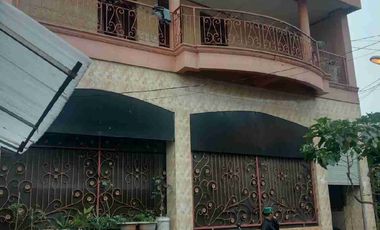 Di Jual rumah kost 2 lantai 12 kamar tidur lokasi strategis dekat mall, pasar dan stasiun di Kebayoran lama Jakarta Selatan