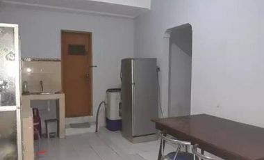 RUMAH MINIMALIS 1,5 LANTAI LOKASI TENGAH KOTA STRATEGIS SIAP HUNI DI KARASAK BANDUNG