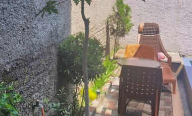 RUMAH CANTIK 3 LANTAI TENGAH KOTA STRATEGIS SIAP HUNI DI ARCAMANIK BANDUNG