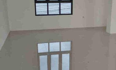 SEWA RUKO BARU MAINROAD STRATEGIS (FH-LN)