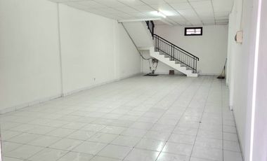 RUKO FAVORIT 3,5 LANTAI LOKASI RAMAI COCOK UNTUK SEGALA USAHA SIAP PAKAI DI MEKAR WANGI BANDUNG