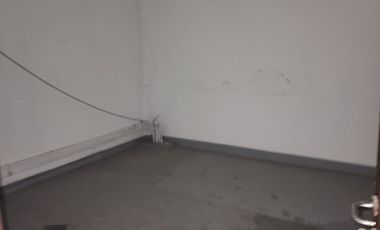 RUKO FAVORIT 3,5 LANTAI LOKASI RAMAI COCOK UNTUK SEGALA USAHA SIAP PAKAI DI MEKAR WANGI BANDUNG