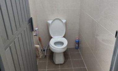 RUKO FAVORIT 3,5 LANTAI LOKASI RAMAI COCOK UNTUK SEGALA USAHA SIAP PAKAI DI MEKAR WANGI BANDUNG