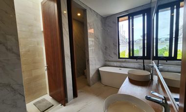 For Leasehold 40 Year Luxury Villa In Sanur, South Denpasar Area