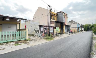 DIJUAL RUMAH DI SOLO DEKAT SINGOSAREN PLAZA