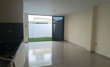 Alquilo casa en Urbanización Mallorca