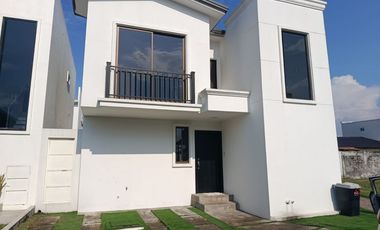 Alquilo casa en Urbanización Mallorca