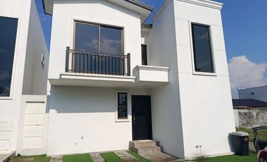 Alquilo casa en Urbanización Mallorca