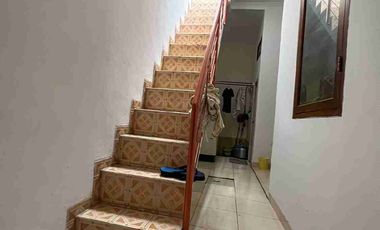 Di jual rumah cantik 2 lt tidak banjir, dekat Galaxy dan Mall Pakuon di Pekayon. Bekasi