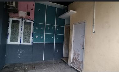 Rumah disewakan di RW 01, Rungkut Menanggal, Gunung Anyar, Surabaya, Jawa Timur
