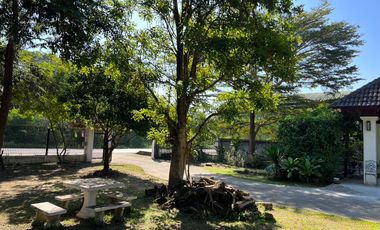 94897 - บ้านไม้สักแท้ 2 ชั้น ท่ามกลางธรรมชาติสัมผัสความอบอุ่นของ ในบรรยากาศทุ่งนา เงียบสงบ ร่มรื่น เหมาะกับการพักผ่อน ในใช้ชีวิตอย่างมีคุณภาพ และ สามา