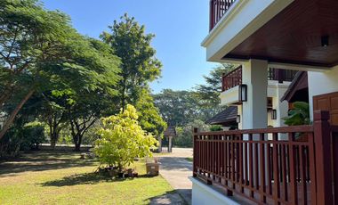 94897 - บ้านไม้สักแท้ 2 ชั้น ท่ามกลางธรรมชาติสัมผัสความอบอุ่นของ ในบรรยากาศทุ่งนา เงียบสงบ ร่มรื่น เหมาะกับการพักผ่อน ในใช้ชีวิตอย่างมีคุณภาพ และ สามา