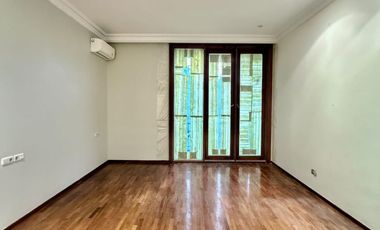 Sewa Rumah Mewah di Cipete Gaharu Dekat MRT Cipete, Jakarta Selatan