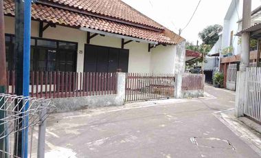 DISEWAKAN Rumah Siap Huni Untuk Tinggal Atau Kantor Di Antapani