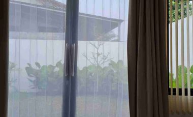 Disewakan Rumah 65/210 Full Furnished dekat Paramount School Sukatani Palembang