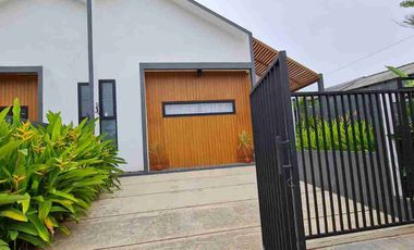 Disewakan Rumah 65/210 Full Furnished dekat Paramount School Sukatani Palembang