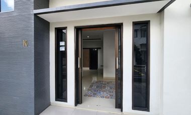 Rumah Unfurnished Lingkungan Tenang Disewakan, di Denpasar Utara Area