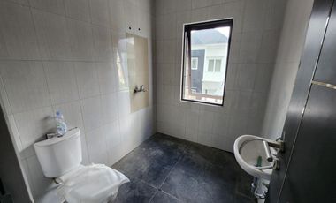 Rumah Unfurnished Lingkungan Tenang Disewakan, di Denpasar Utara Area