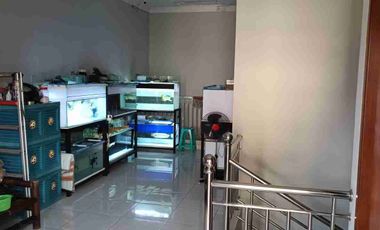 Dijual rumah  4 lantai 4+1  kamar tidur lokasi strategis dekat dari pusat perbelanjaan, tempat wisata dan kuliner di pedemangan jakarta utara