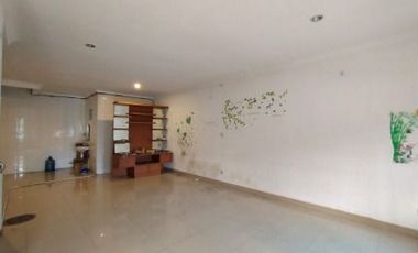 DISEWAKAN CEPAT RUMAH DI MUTIARA TAMAN PALEM