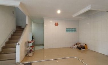 DISEWAKAN CEPAT RUMAH DI MUTIARA TAMAN PALEM