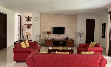 RUMAH IMPIAN 2 LANTAI MINIMALIS MODERN SEMI FURNISHED NYAMAN SIAP HUNI DI BATUNUNGGAL BANDUNG