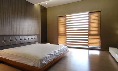 RUMAH BAGUS 2 LANTAI MINIMALIS MODERN LINGKUNGAN NYAMAN SIAP HUNI DI BATUNUNGGAL BANDUNG