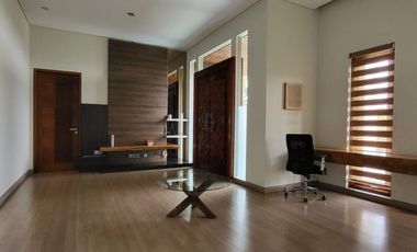 RUMAH BAGUS 2 LANTAI MINIMALIS MODERN LINGKUNGAN NYAMAN SIAP HUNI DI BATUNUNGGAL BANDUNG