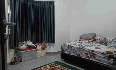 Di Jual Rumah murah 2 lt, tidak banjir dekat Mall Galaxy,di Masnaga Jakasampurna. Bekasi