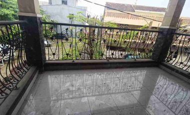 Di Jual Rumah murah 2 lt, tidak banjir dekat Mall Galaxy,di Masnaga Jakasampurna. Bekasi