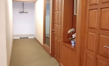 HOT SALE Gedung kantor 3 lantai + ROOFTOP Lift, Semi Furnished, SHM Di Kemang Jak Sel  CL 626