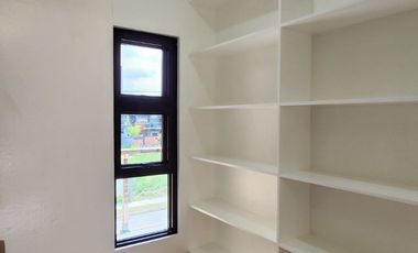 House and Lot with Pool in Angeles City (near Clark)