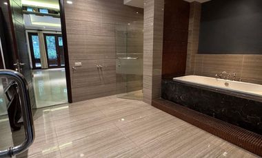 Hook Rumah Graha Family di Kawasan Elit With Perabot