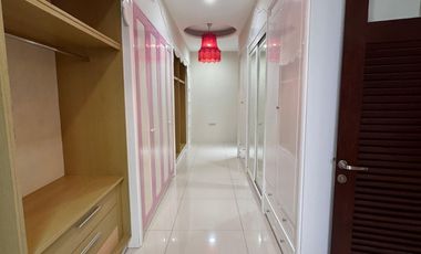 Hook Rumah Graha Family di Kawasan Elit With Perabot