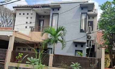 Jual Cepat Rumah Strategis Siap Huni Luas 140m² di Pondok Pekayon Indah