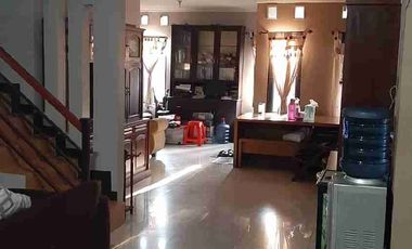 Jual Cepat Rumah Strategis Siap Huni Luas 140m² di Pondok Pekayon Indah