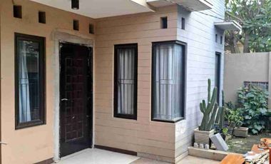 Jual Cepat Rumah Strategis Siap Huni Luas 140m² di Pondok Pekayon Indah