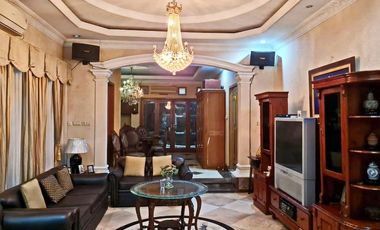 Disewakan Rumah Mewah Classic Di Rawamangun Jakarta Timur