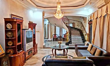 Disewakan Rumah Mewah Classic Di Rawamangun Jakarta Timur