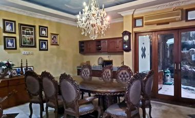 Disewakan Rumah Mewah Classic Di Rawamangun Jakarta Timur
